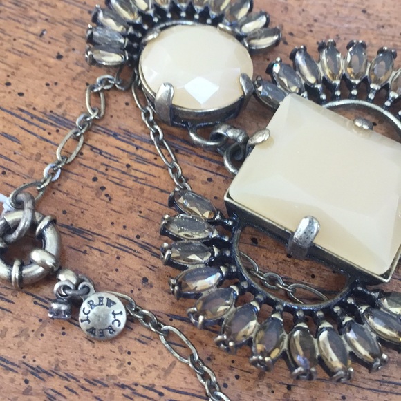 J Crew statement necklace. - Picture 4 of 6